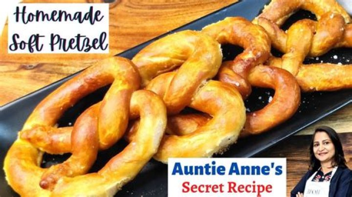 Anne's Pretzels: Freshly Baked Delights!