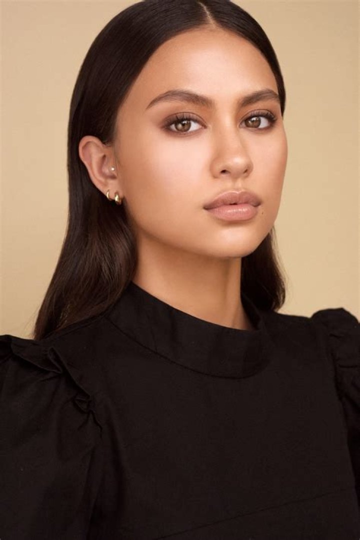 Evana Maria: A Rising Star in the Entertainment Industry