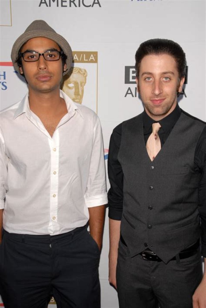 How Tall Is Simon Helberg? A Comprehensive Guide to the Life and Career of This Talented Actor