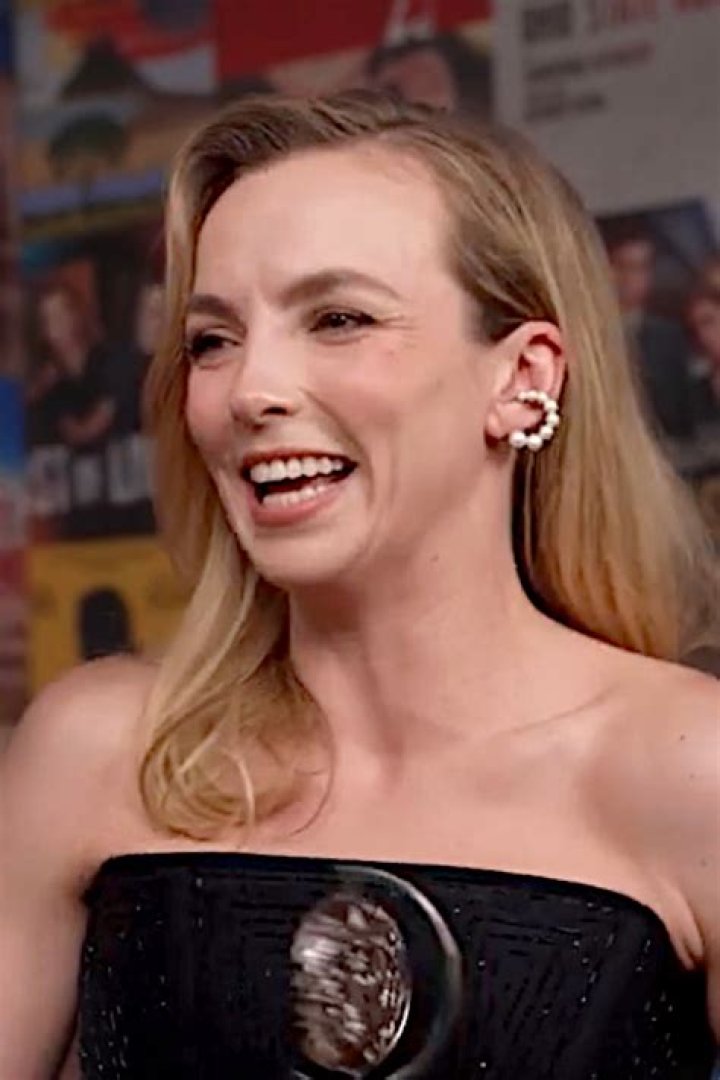 Jodi Comer Bikini: A Comprehensive Look at the Star's Style and Journey