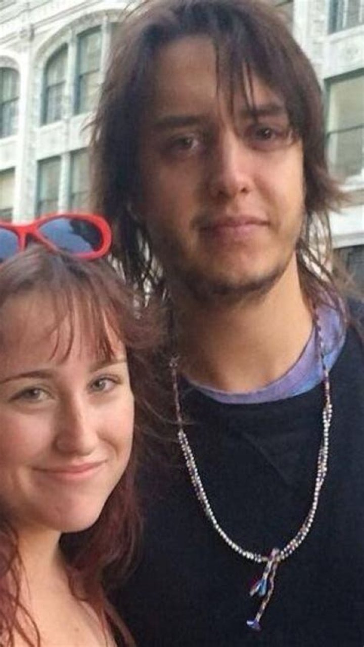 Julian Casablancas Girlfriend: Latest Updates & Rumors