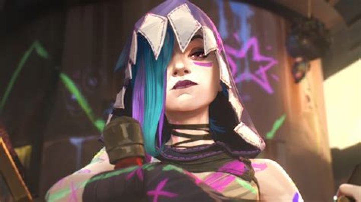 Nighttime TV with Jinx: A Comprehensive Guide to the Popular Show