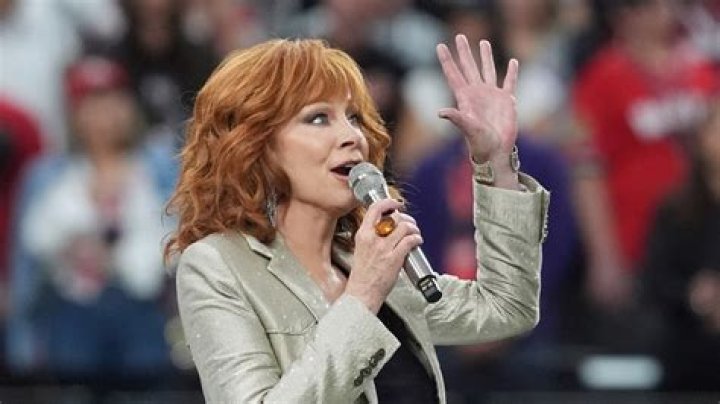 Reba McEntire Sings National Anthem - Emotional Performance