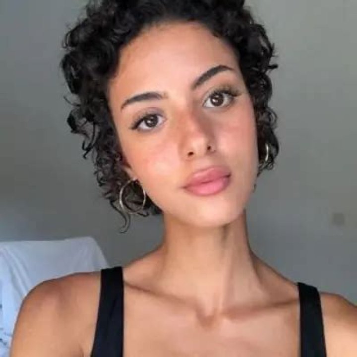 Rita Faez Nude: Debunking Myths and Understanding the Truth